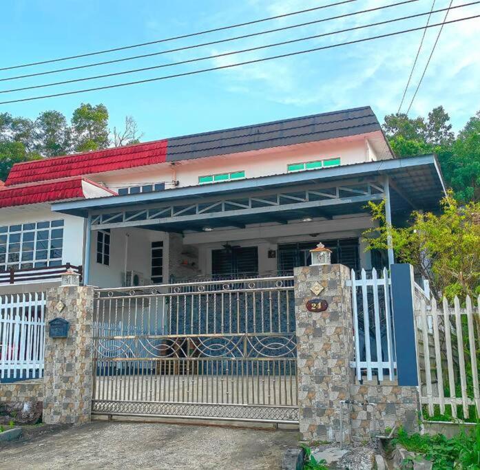Aaronl Homestay 코타키나발루 외부 사진